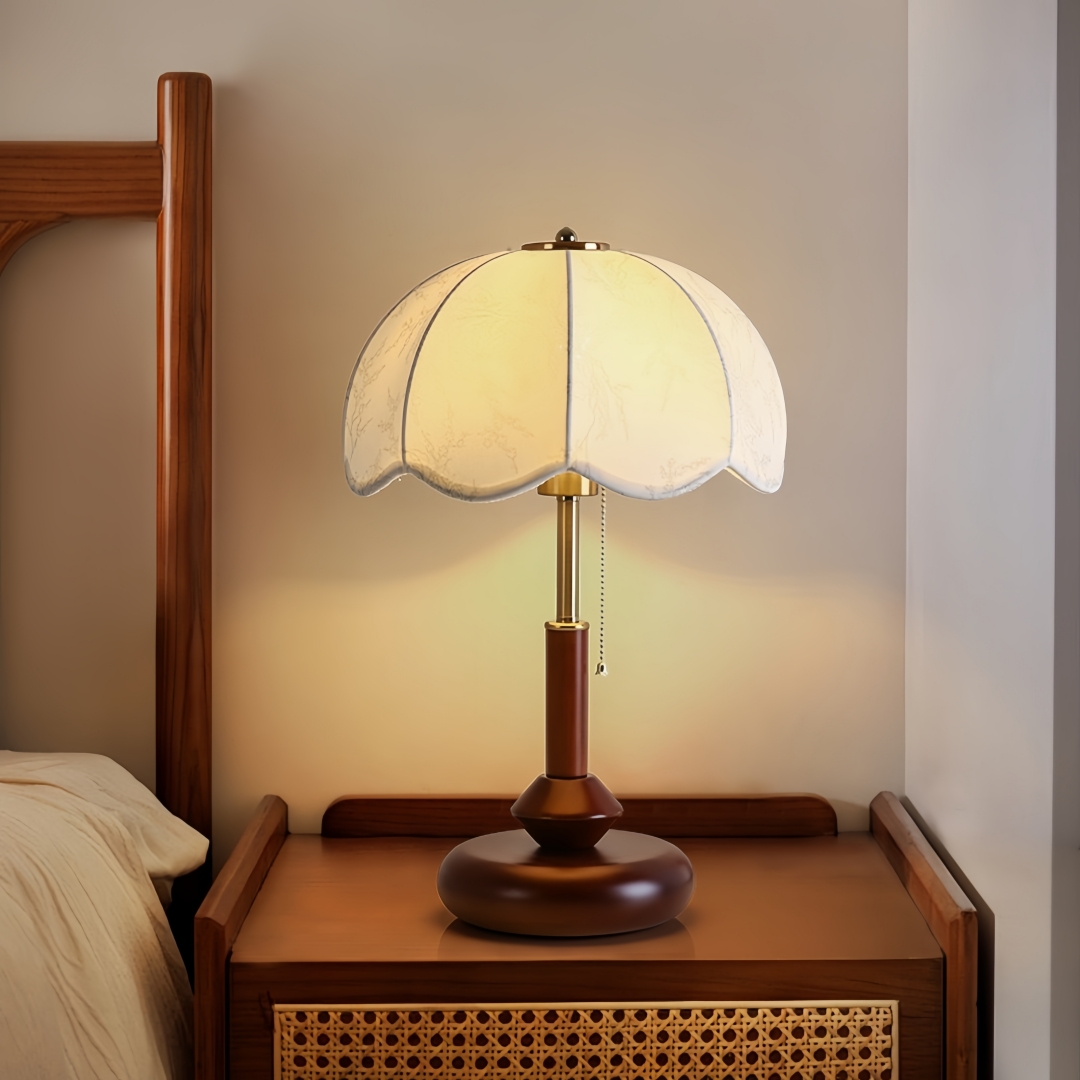 Home And Textiles - Lampada da Tavolo Vintage a Cupola